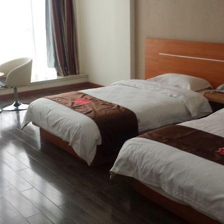 Thank Inn Chain Hotel Shanxi Lvliang Lishi Beichuanghe Road Luliang  المظهر الخارجي الصورة